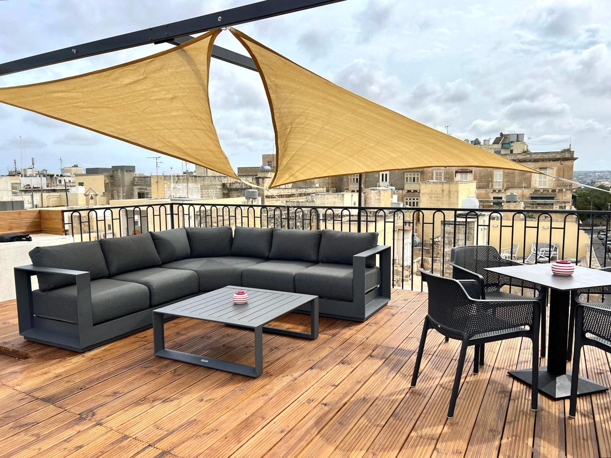 Florette Suite 1Br With Stunning Lounge Terrace By Arcobnb フロリアーナ エクステリア 写真