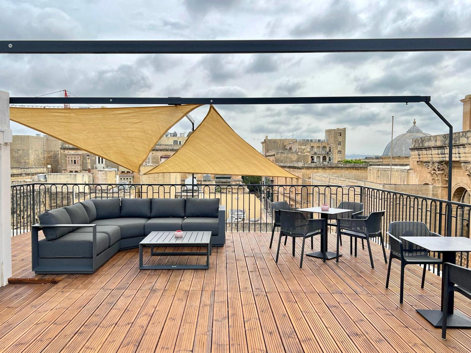 Florette Suite 1Br With Stunning Lounge Terrace By Arcobnb フロリアーナ エクステリア 写真